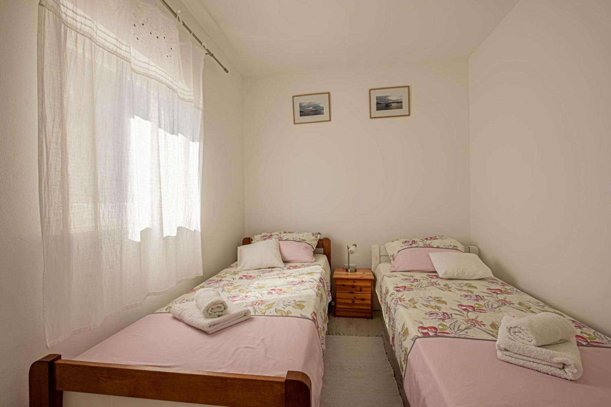 Vito & Maria Eco Friendly Accommodation 班约勒 外观 照片